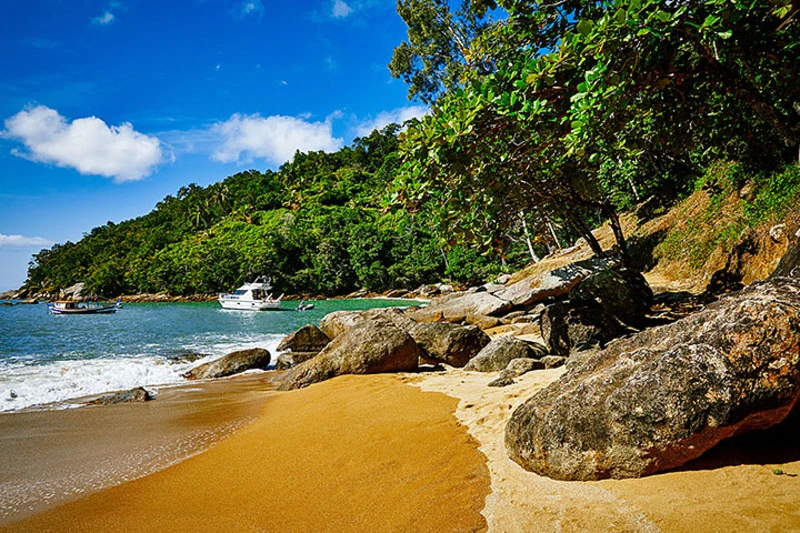 6 praias do litoral de São Paulo para curtir o verão