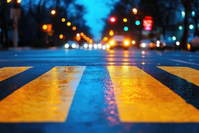 Dicas de Trânsito: a importância de atravessar na faixa de pedestres com segurança. 