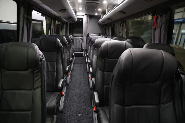 Quantos lugares tem micro-ônibus?