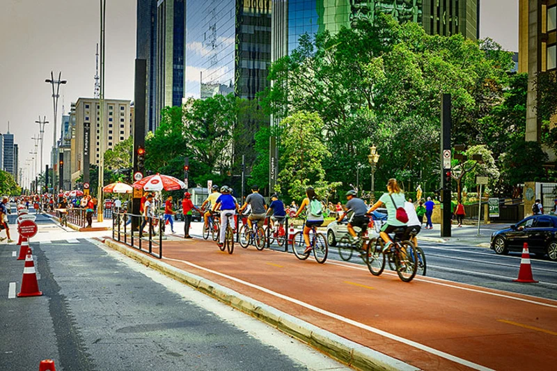 Faça um Tour Guiado a Pé pela Avenida Paulista