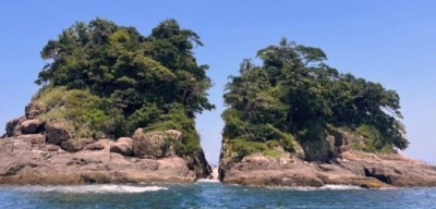 Ilha da Selinha - a menor praia do mundo em ubatuba são paulo