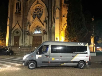 Alugue uma van para transporte de seus convidados no casamento